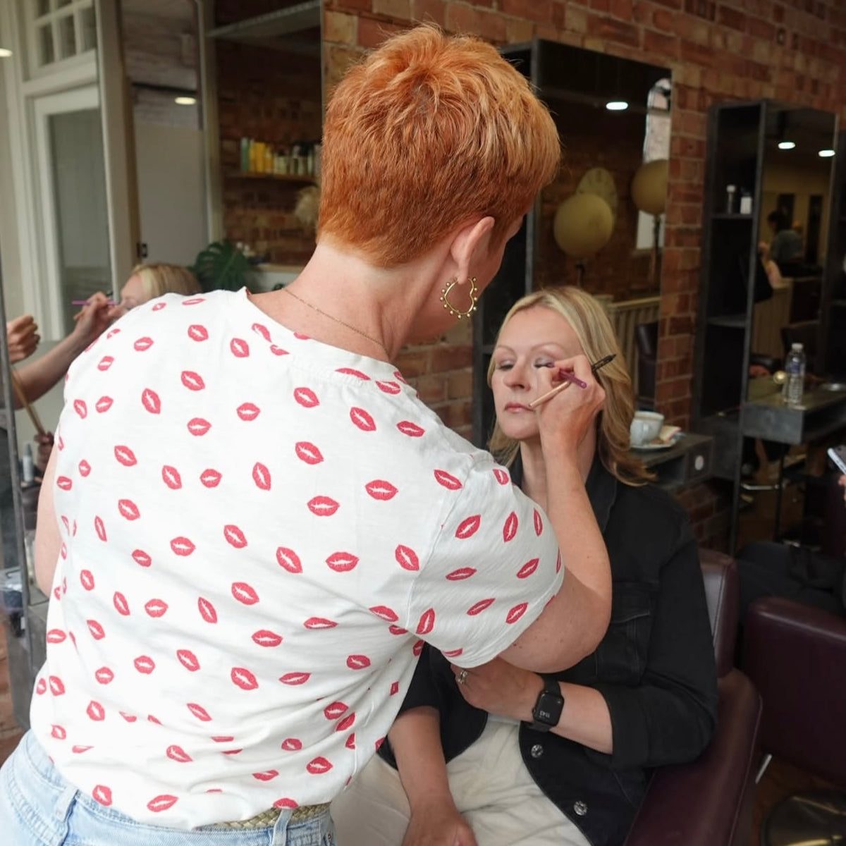 One-hour makeup lesson